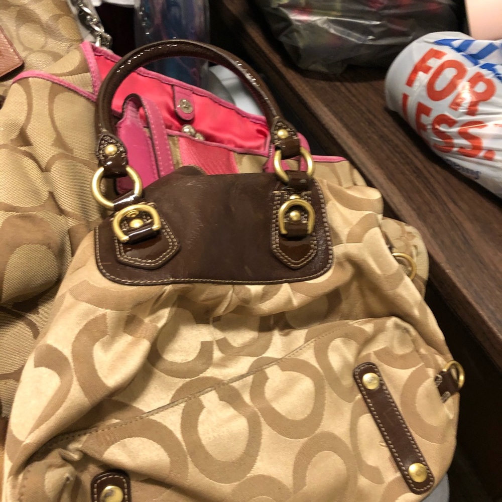 Purses - Picture 5 of 8